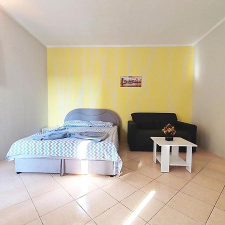 Apartmani I Sobe Brancin ネウム エクステリア 写真
