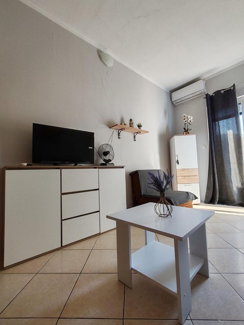 Apartmani I Sobe Brancin ネウム エクステリア 写真