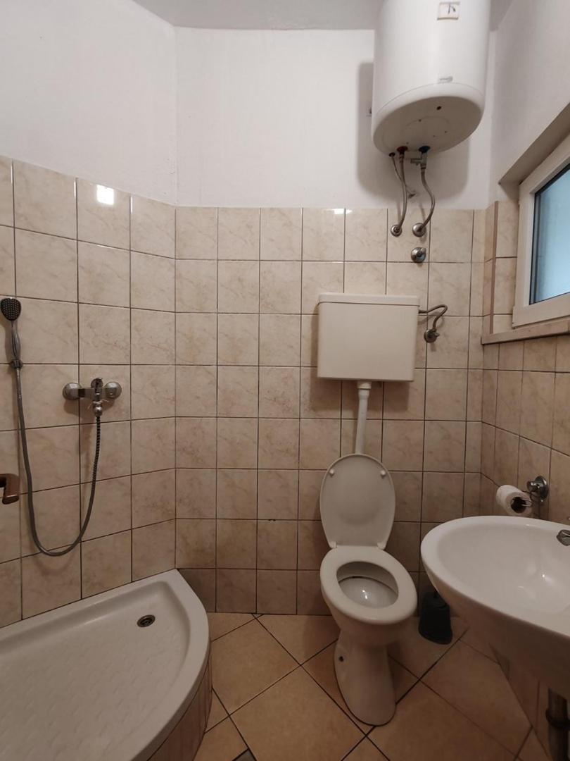 Apartmani I Sobe Brancin ネウム エクステリア 写真