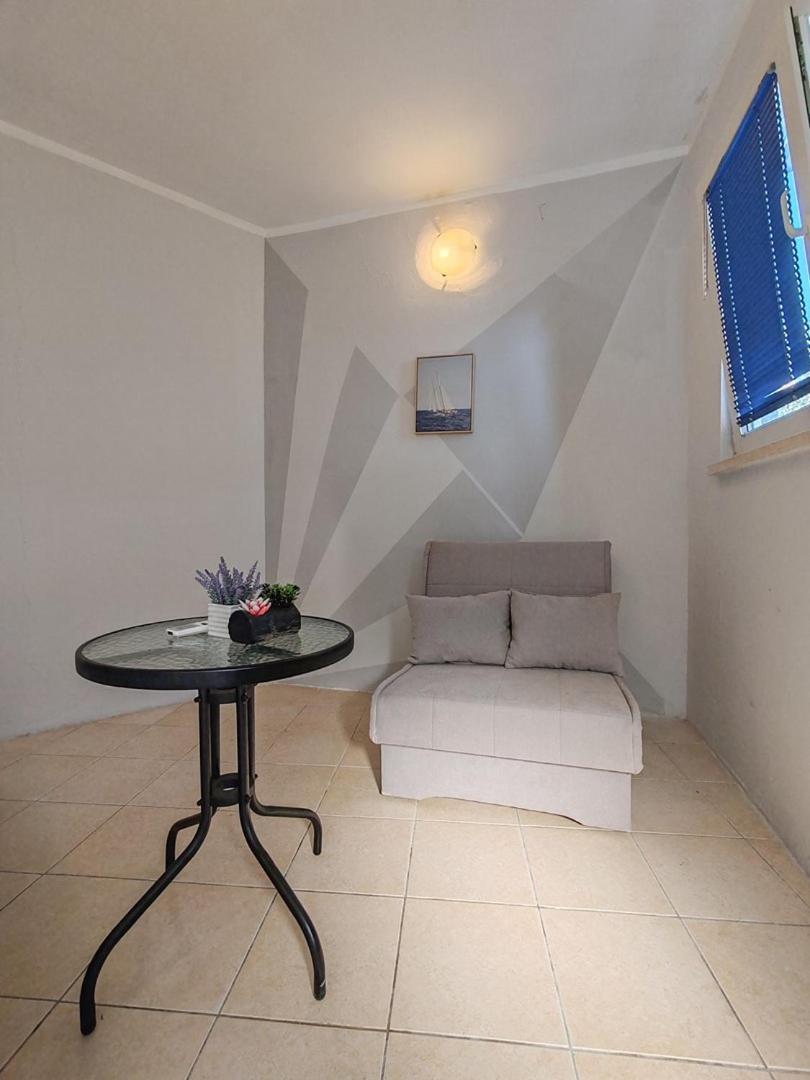 Apartmani I Sobe Brancin ネウム エクステリア 写真