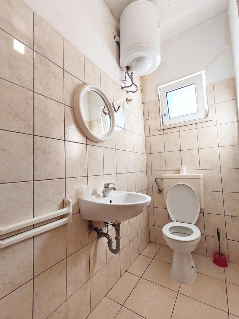 Apartmani I Sobe Brancin ネウム エクステリア 写真