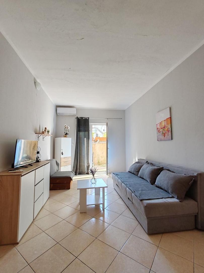 Apartmani I Sobe Brancin ネウム エクステリア 写真