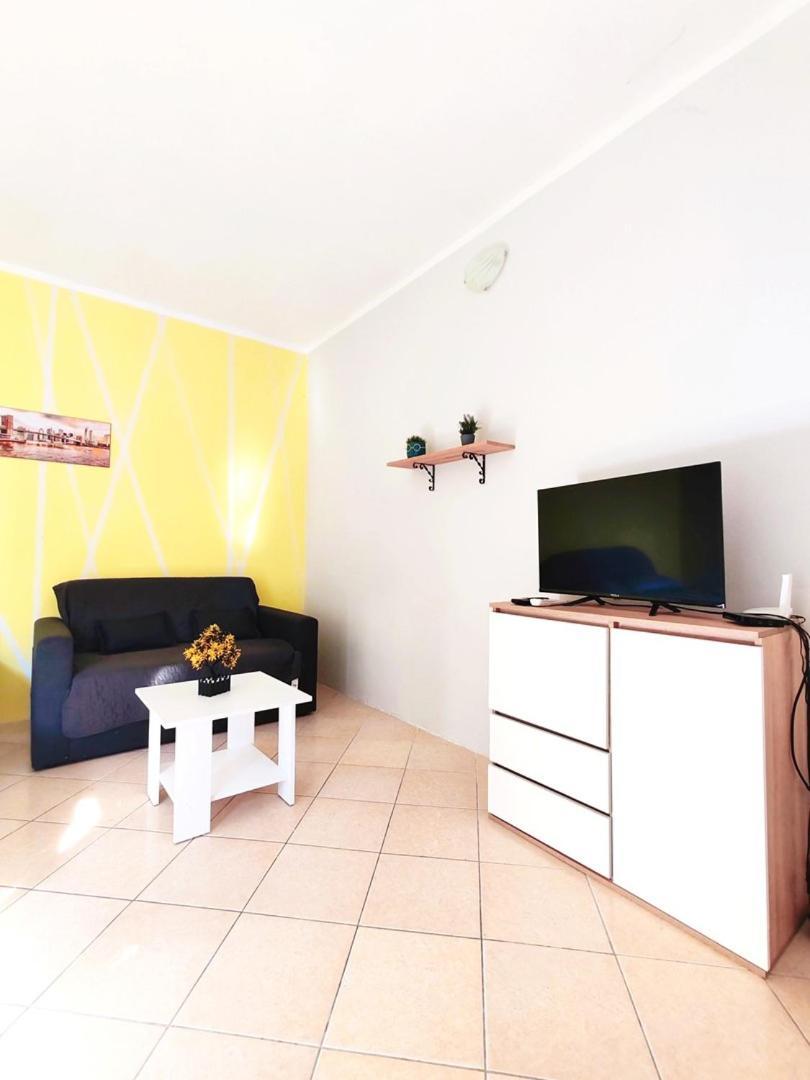 Apartmani I Sobe Brancin ネウム エクステリア 写真