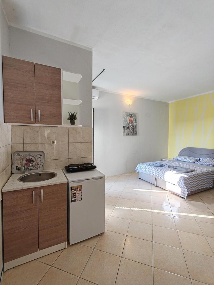Apartmani I Sobe Brancin ネウム エクステリア 写真